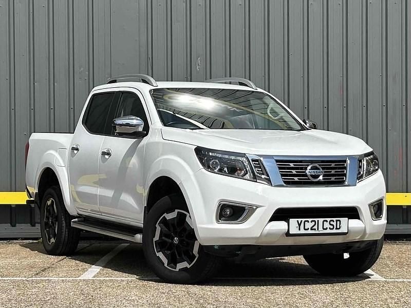White Used 2021 Nissan Navara S Pickup | £19,795 (Fair price) - Image 1/4