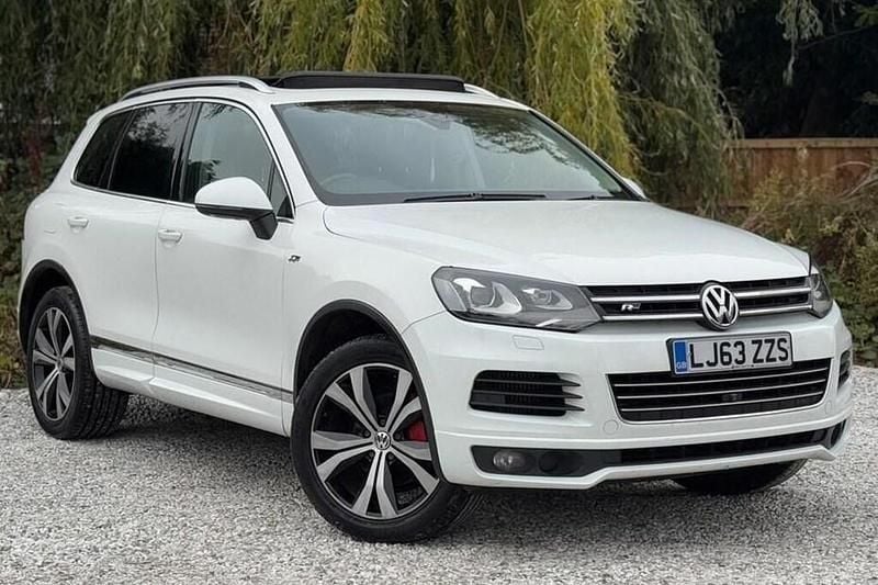 White Used 2013 VW Touareg R-line SUV | £10,495 (Fair price) - Image 1/1