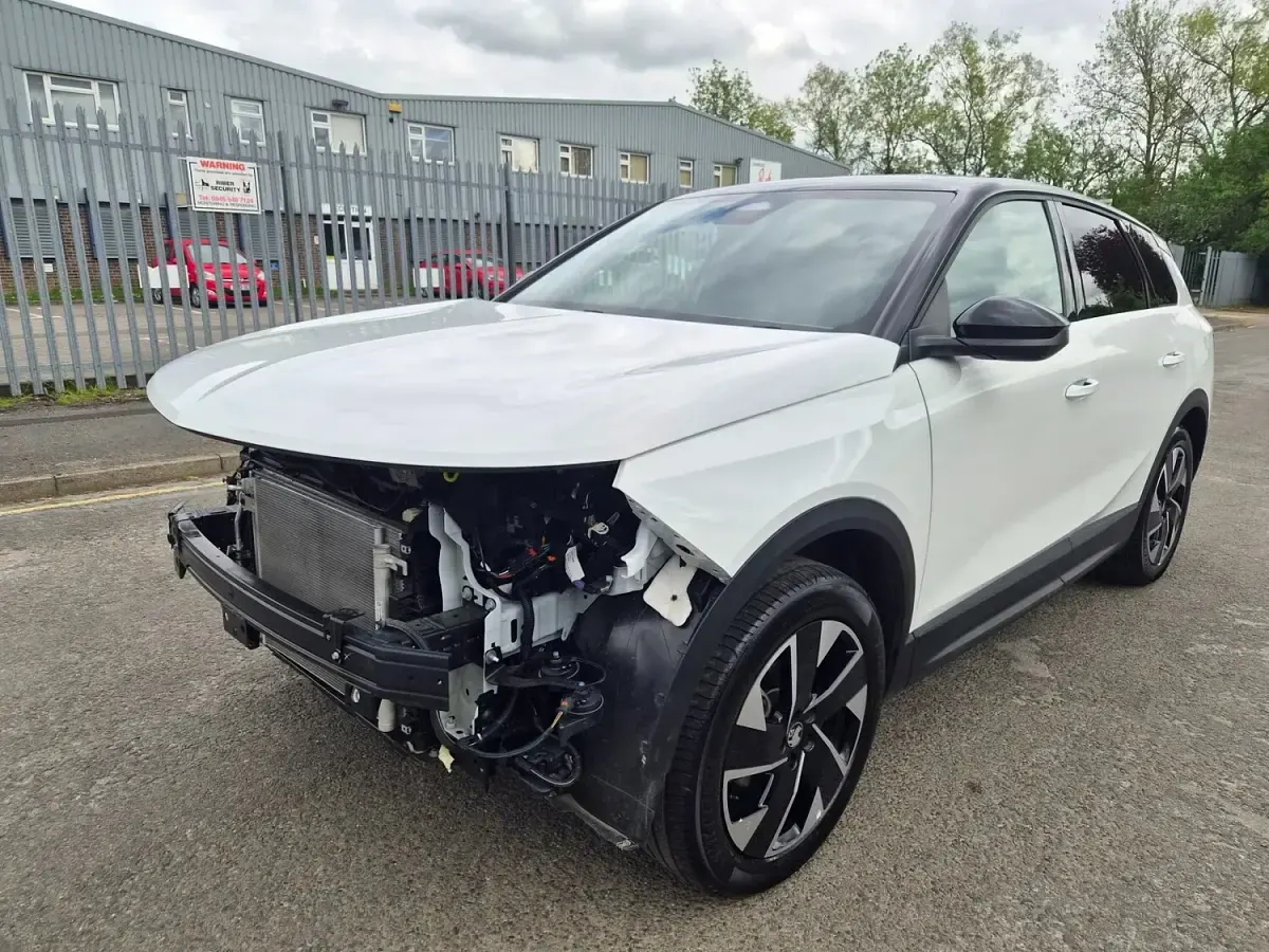 Used Vauxhall Grandland X 2025 White SUV