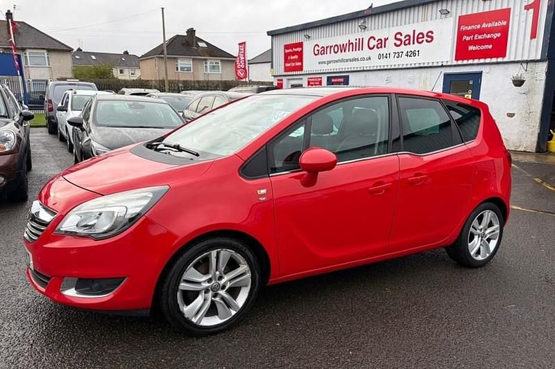 Used Vauxhall Meriva 120 HP (88 kW) 2016 Red MPV