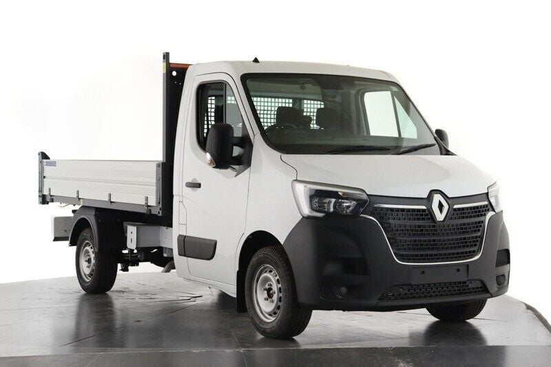 White New 2025 Renault Master Van | £28,990 (Fair price) - Image 1/4