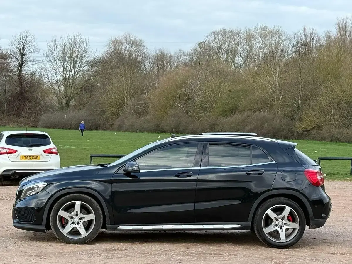 Used Mercedes GLA220 AMG line 170 HP (125 kW) 2014 Black SUV