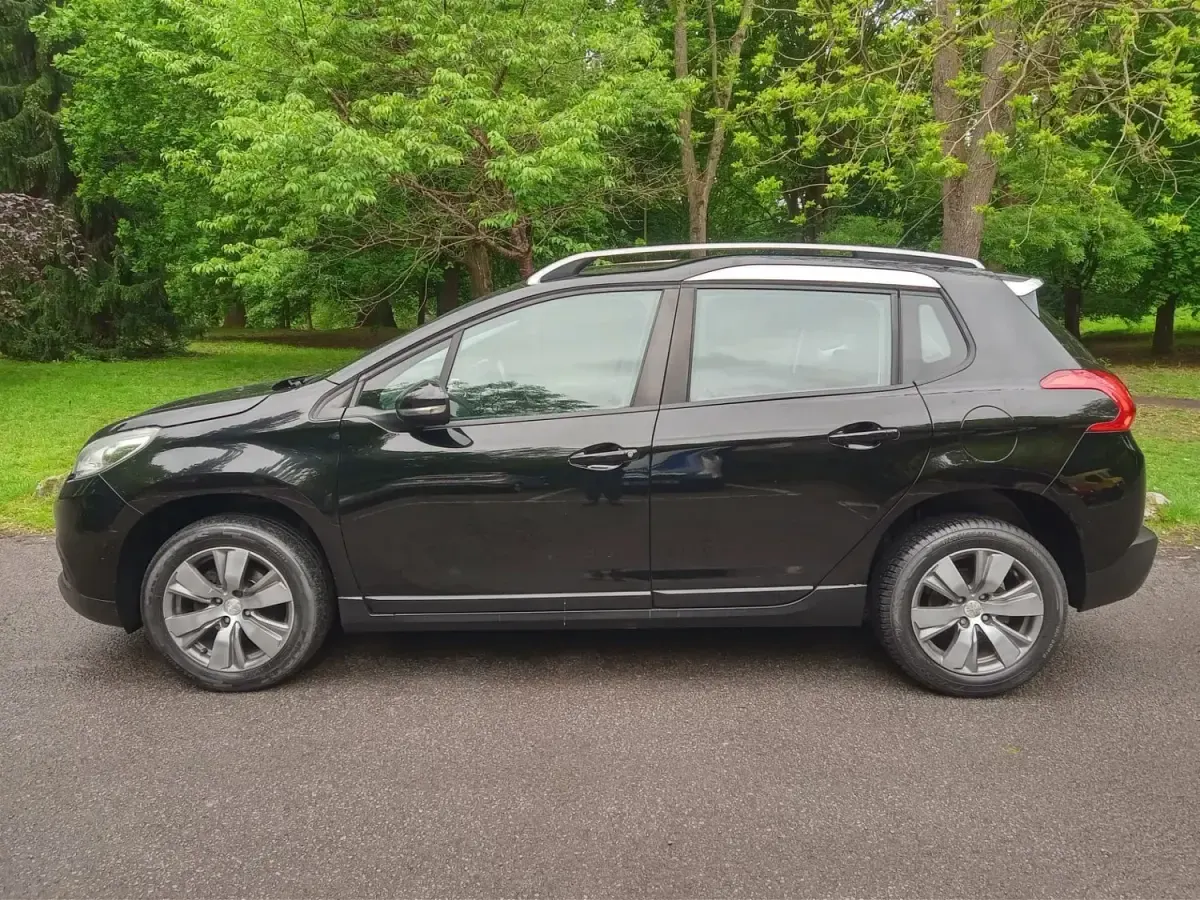 Usado Peugeot 2008 Active 2015 Preto SUV