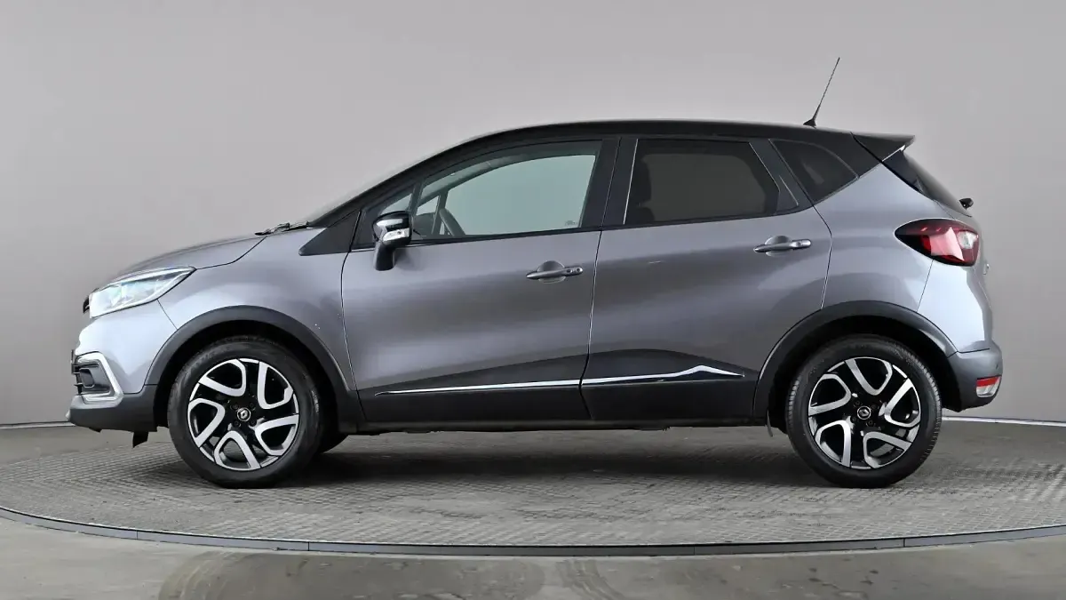 Usado Renault Captur Iconic 90 HP (66 kW) 2019 Cinzento SUV