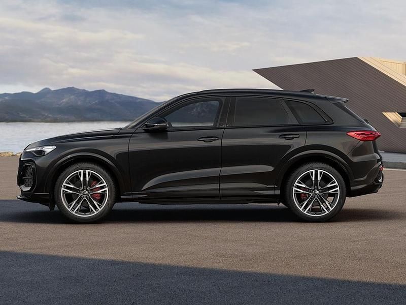 New Audi Q5 Advanced 2026 Black SUV