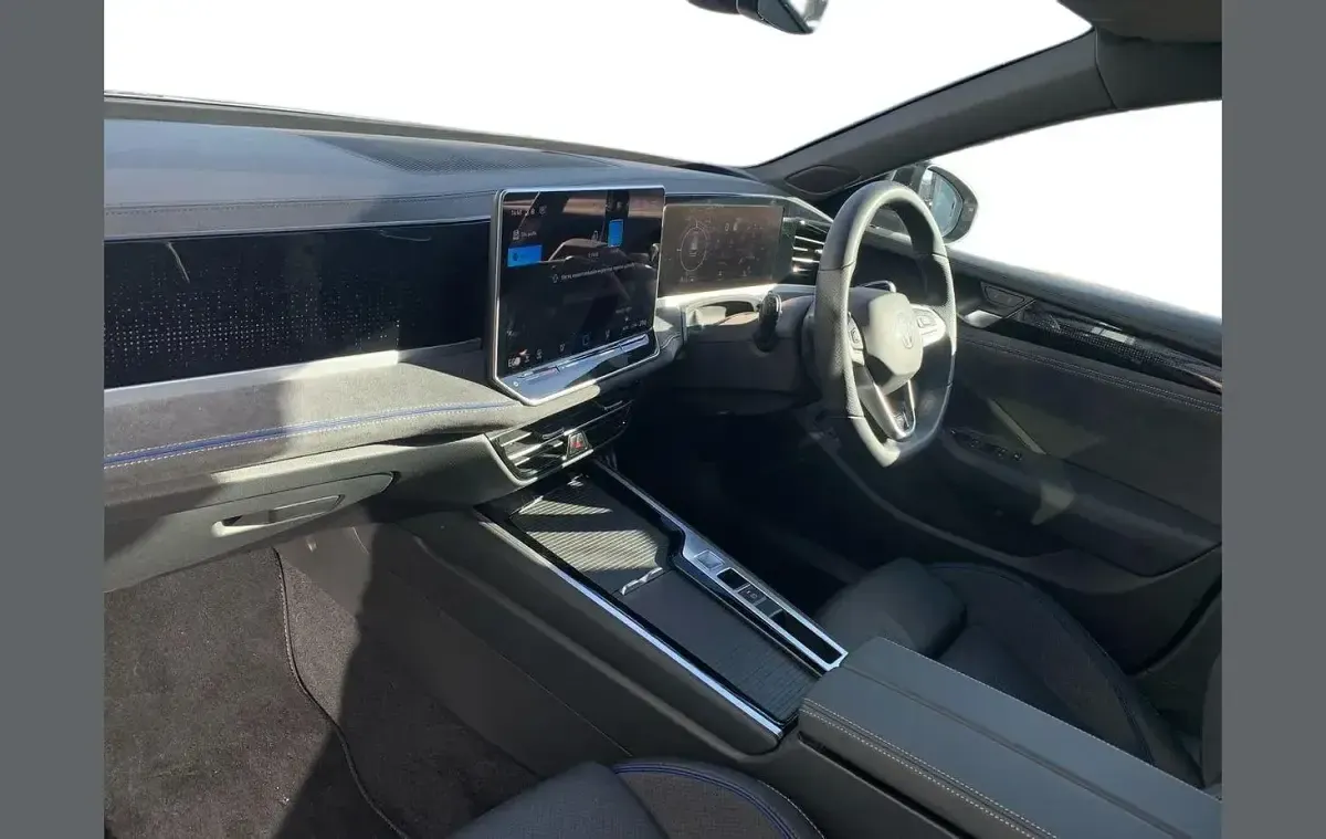 Used VW Passat R-line 272 HP (200 kW) 2025 Grey Estate