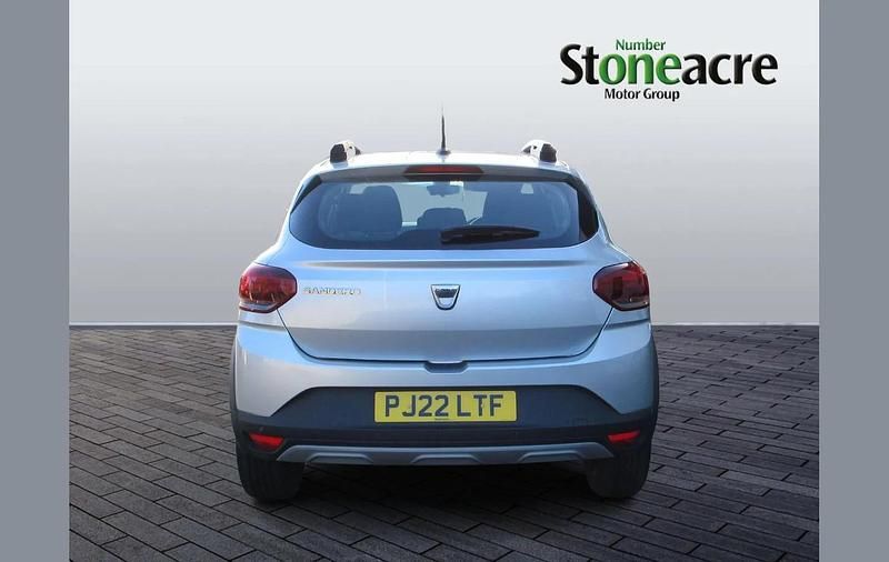 Used Dacia Sandero Comfort 90 HP (66 kW) 2022 Grey SUV