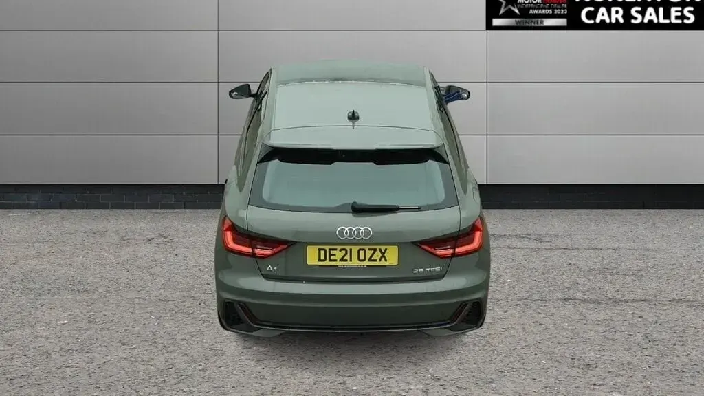 Usado Audi A1 Sportback S-Line 95 HP (69 kW) 2021 Cinzento Citadino