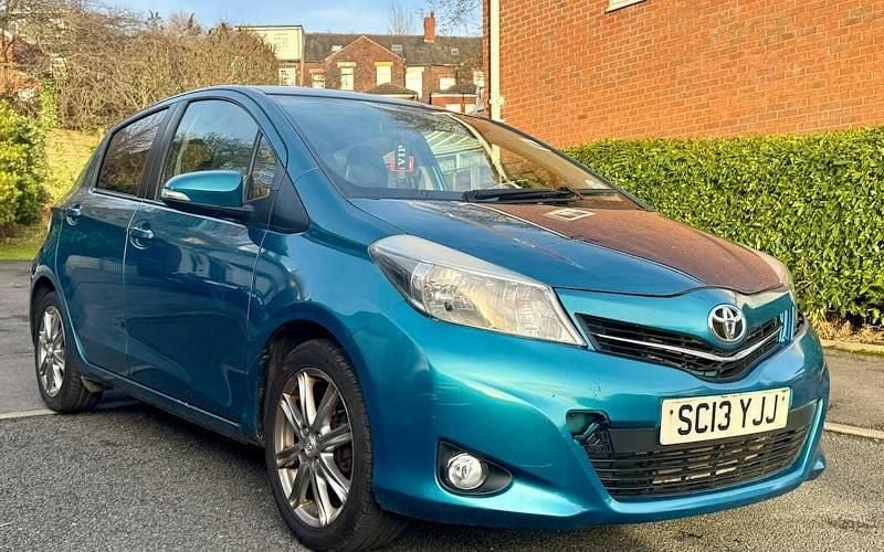 Used 2013 Toyota Yaris SR Hatchback | £3,295 (Super price) - Image 1/4