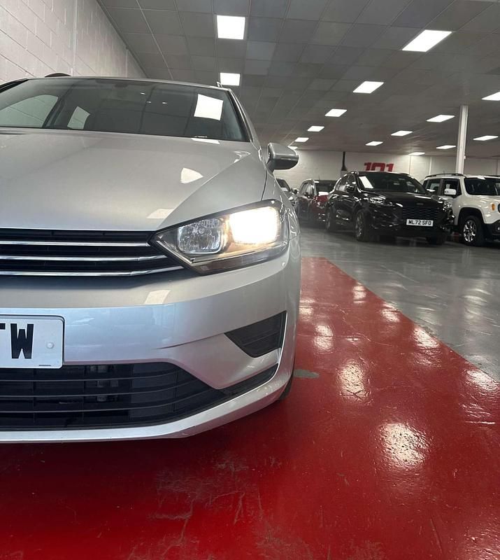Used VW Golf Sportsvan SE 110 HP (80 kW) 2016 Silver MPV