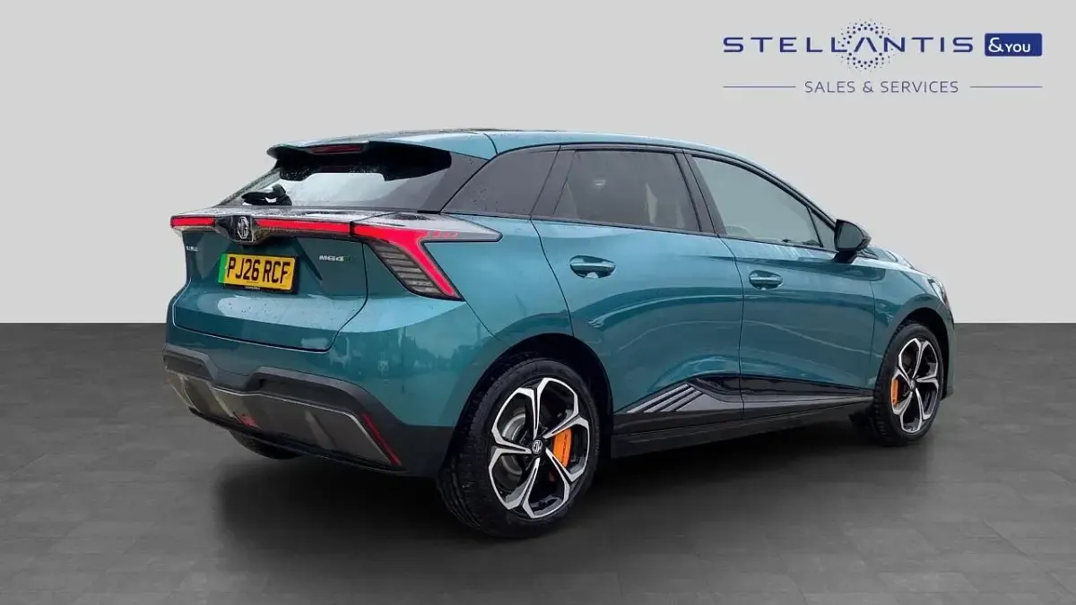 New MG MG4 EV 315 kW (429 HP) 2026 Green Hatchback