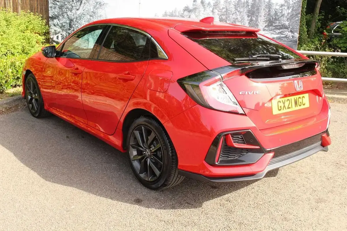 Used Honda Civic SR 126 HP (92 kW) 2021 Rallye red Hatchback