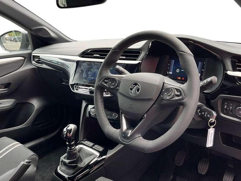 Used Vauxhall Corsa 99 HP (72 kW) 2025 White Hatchback