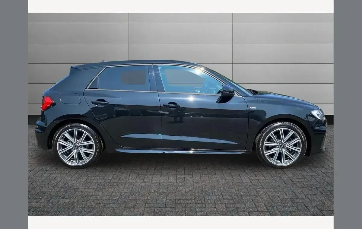 Used Audi A1 S-Line 116 HP (85 kW) 2026 Black SUV