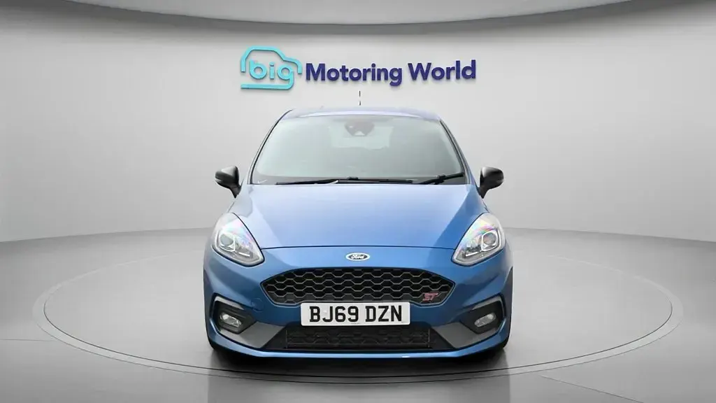 Używany Ford Fiesta ST 200 KM (147 kW) 2019 Niebieski Hatchback