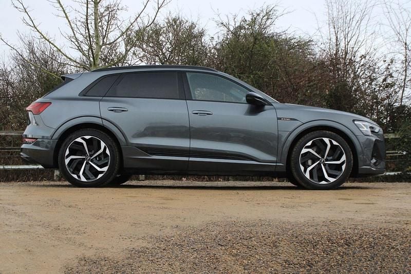 Used Audi e-tron Black Edition 230 kW (313 HP) 2022 Grey SUV