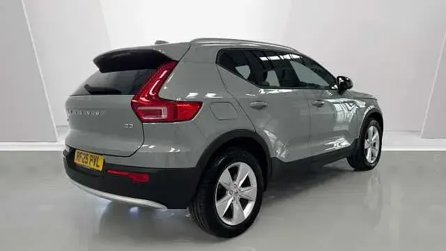Used Volvo XC40 Core 161 HP (118 kW) 2026 SUV