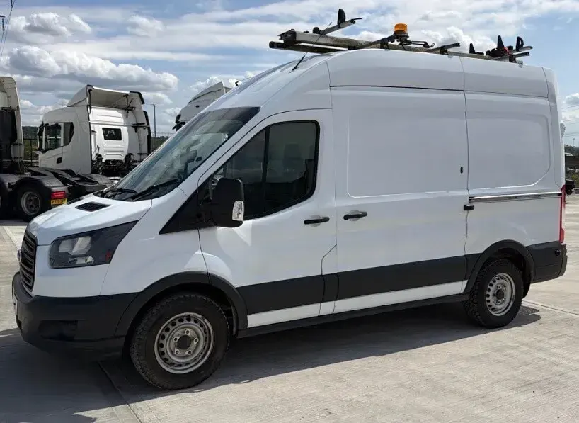 Used Ford Transit 170 HP (125 kW) 2017 White Van