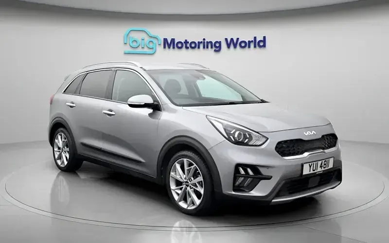 Second-hand Kia Niro 141 CP (103 kW) 2022 Gri SUV