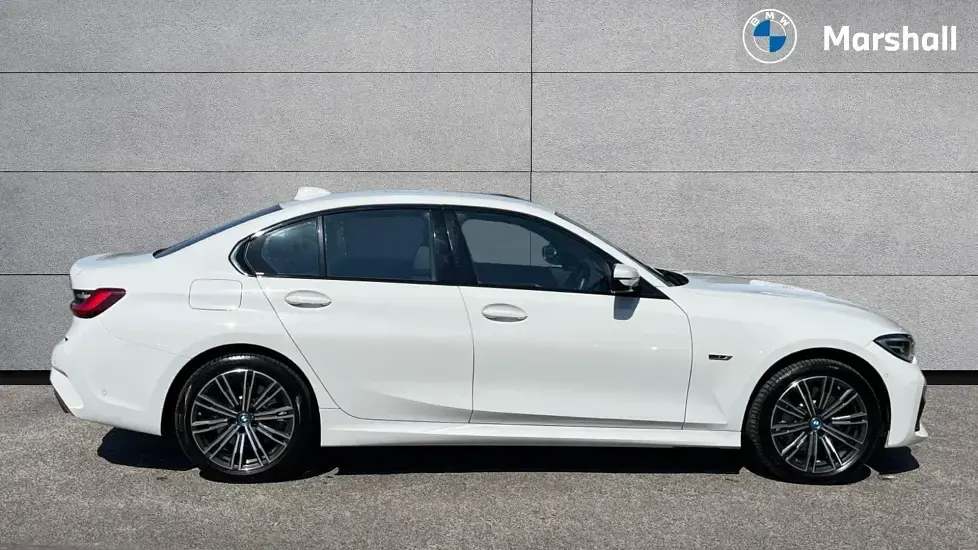 Used BMW 330 M Sport 288 HP (211 kW) 2022 White Sedan