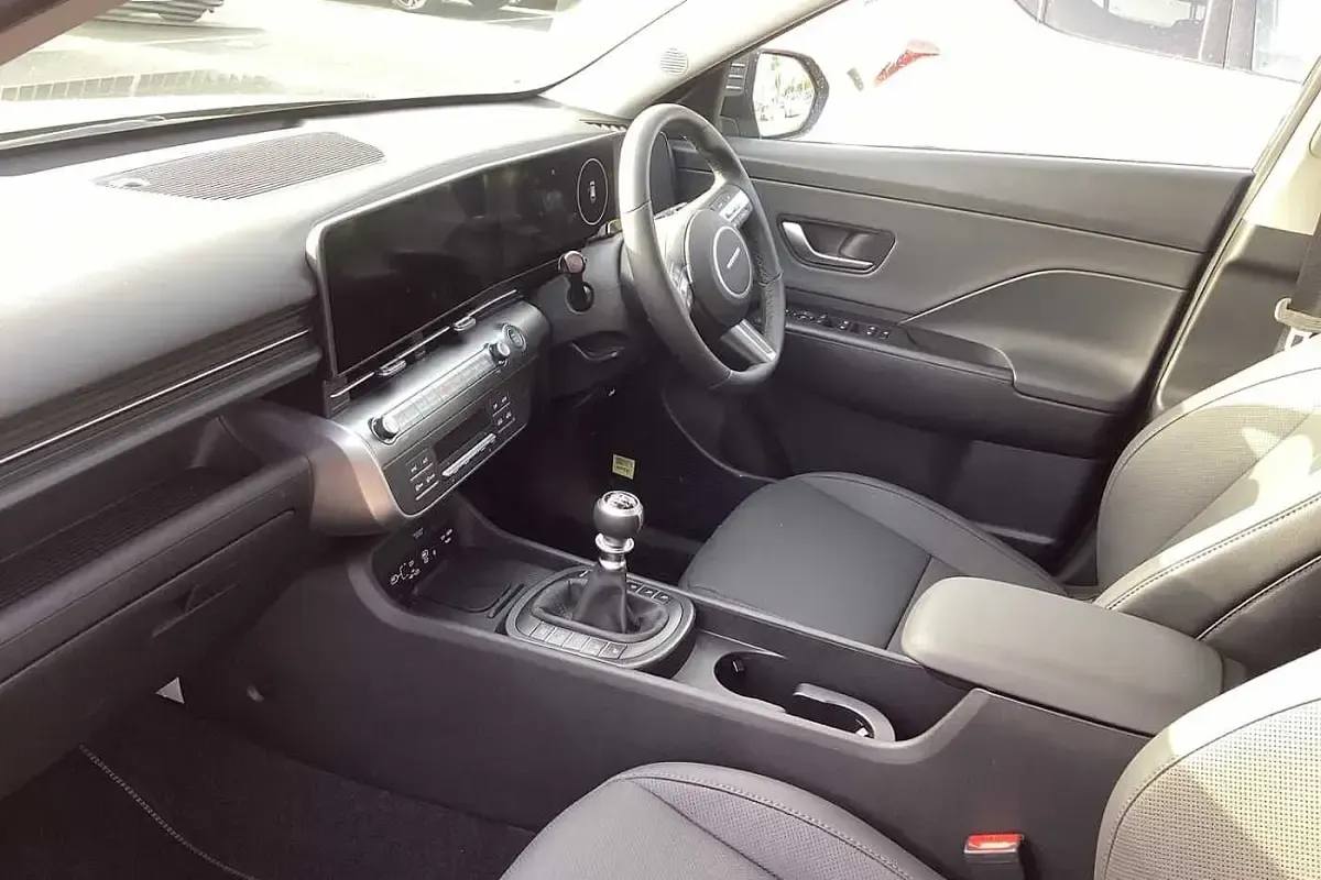 Usado Hyundai Kona Ultimate 137 CV (100 kW) 2026 Gris SUV