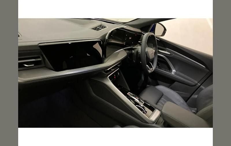 New Audi Q5 S-Line 200 HP (147 kW) 2025 Other SUV