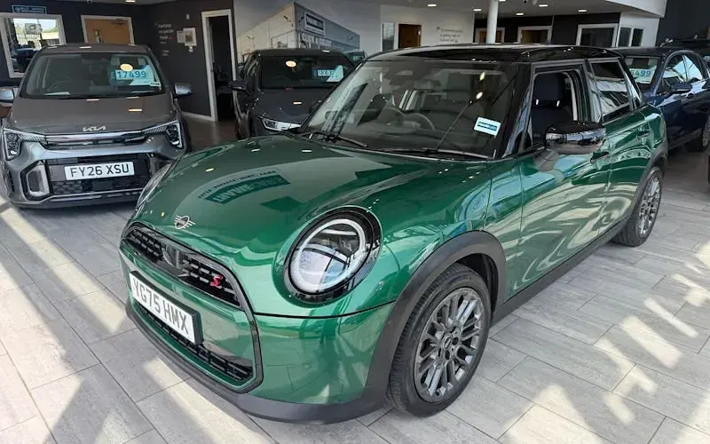 Used Mini Cooper Classic 150 kW (204 HP) 2026 Hatchback