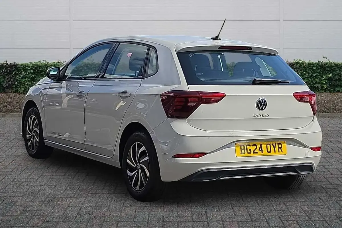 Used VW Polo Life 95 HP (69 kW) 2024 Grey Hatchback