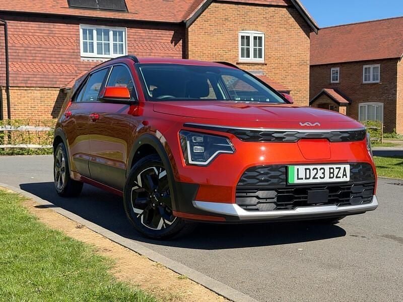 Used Kia e-Niro 67 kW (92 HP) 2023 Orange SUV