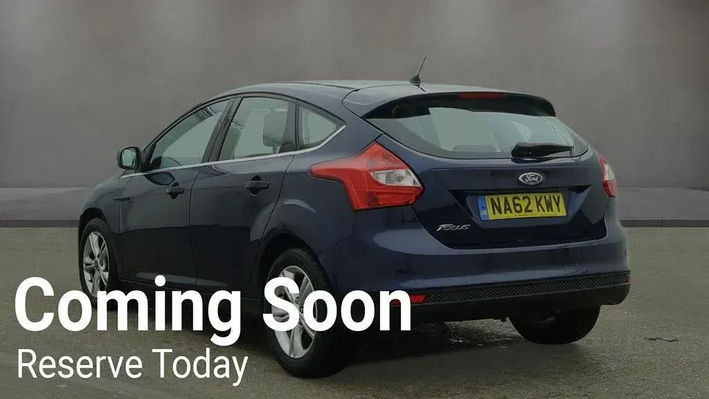 Used Ford Focus Zetec 2012 Blue Hatchback