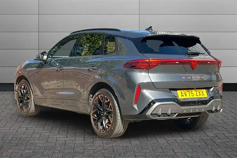 Usado Cupra Terramar VZ2 272 CV (200 kW) 2026 Gris SUV