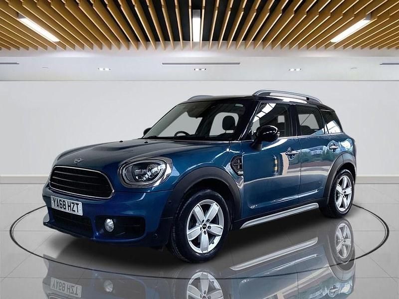 Used Mini Cooper Classic 136 HP (100 kW) 2018 Blue Hatchback