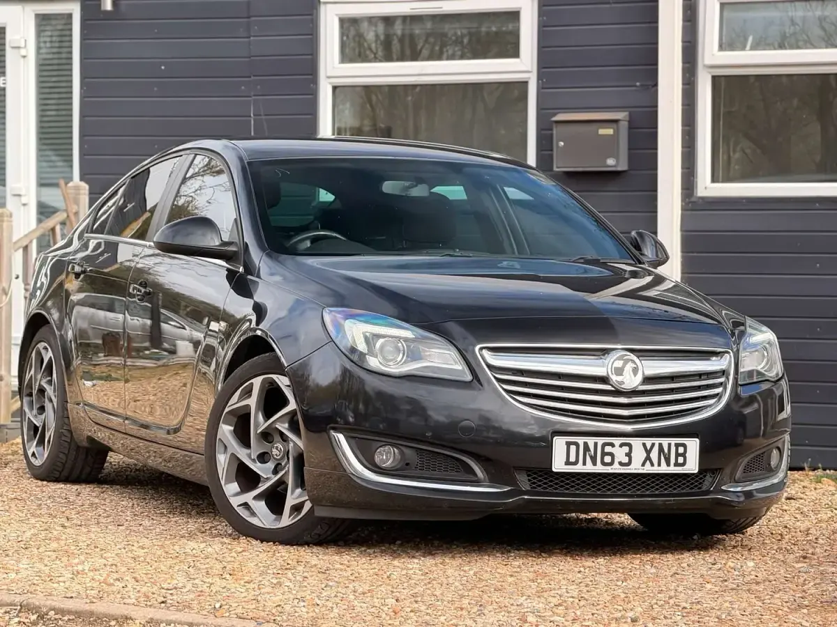Used Vauxhall Insignia SRi 2013 Black Hatchback
