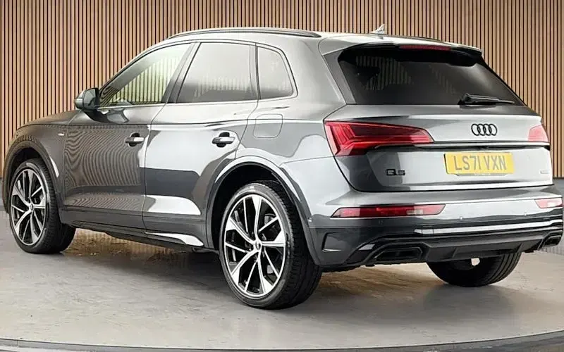 Used Audi Q5 Design 299 HP (219 kW) 2021 Grey SUV