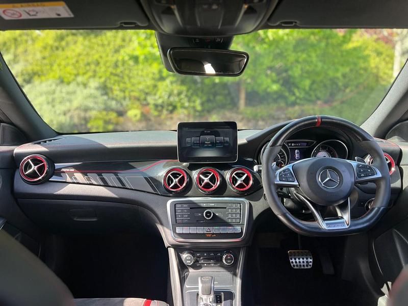 Begagnad Mercedes CLA45 AMG Edition 2018 Grå Sedan