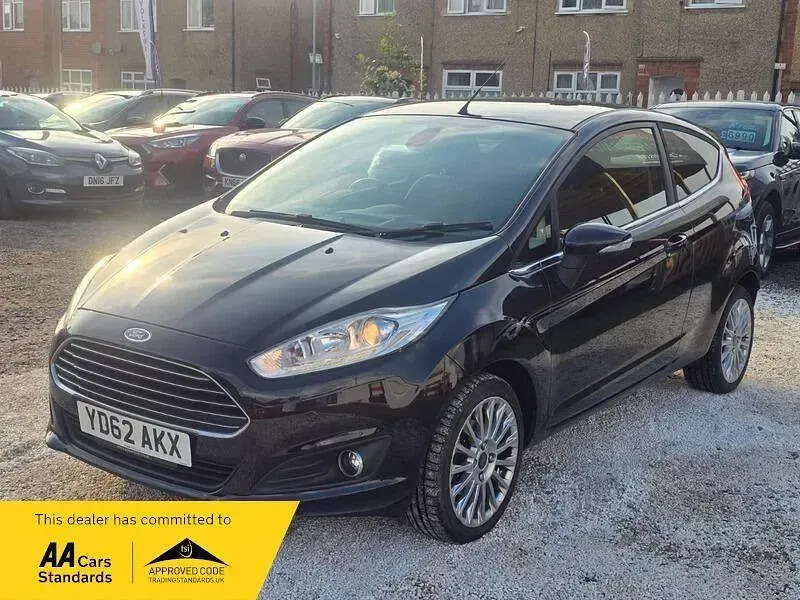 Used Ford Fiesta Titanium 98 HP (72 kW) 2012 Black Hatchback