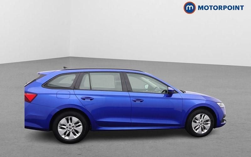 Used 2024 Skoda Octavia SE Technology Estate | £18,449 (Good price) - Image 1/4