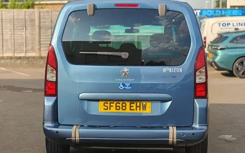Used Peugeot TePee Allure 99 HP (72 kW) 2016 Estate