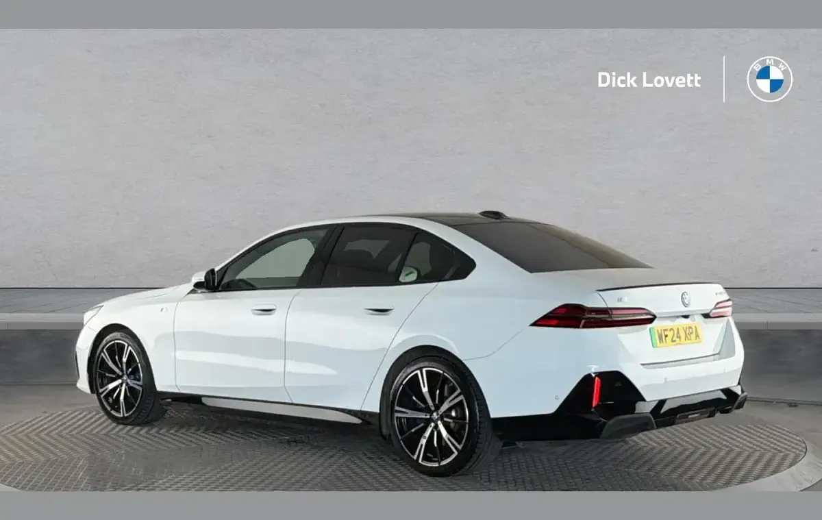Used BMW i5 M Sport 250 kW (340 HP) 2024 White Sedan
