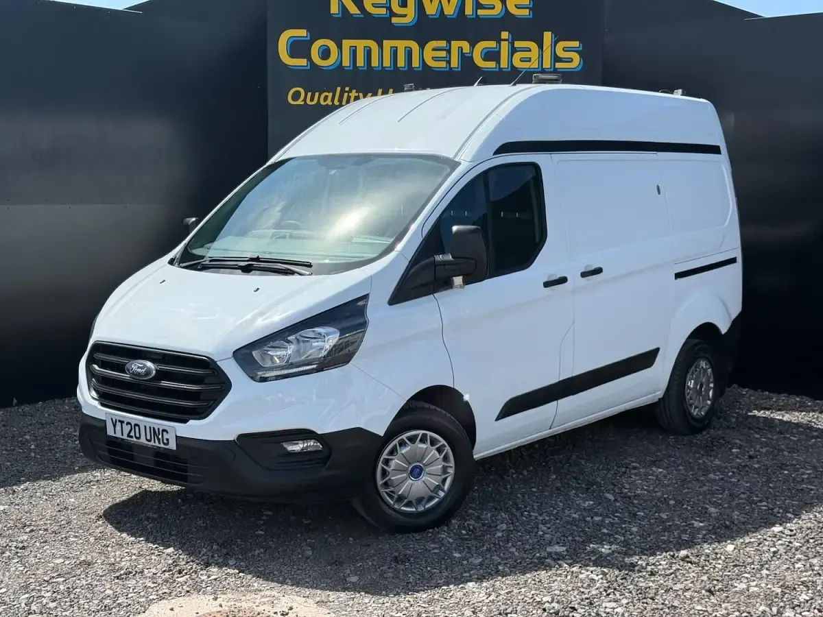 Used Ford Transit Custom 105 HP (77 kW) 2020 White Van