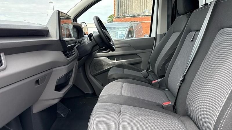 Image 2/4