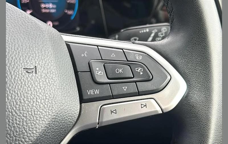 Used VW Golf VIII Active 108 HP (79 kW) 2022 Blue Hatchback