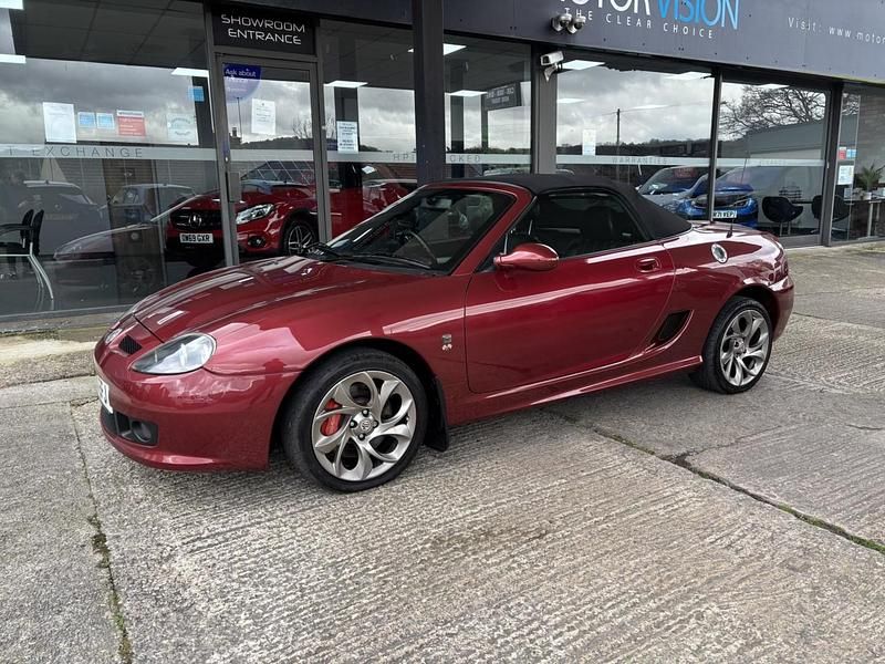 Usado MG F 134 CV (98 kW) 2011 Rojo Descapotable