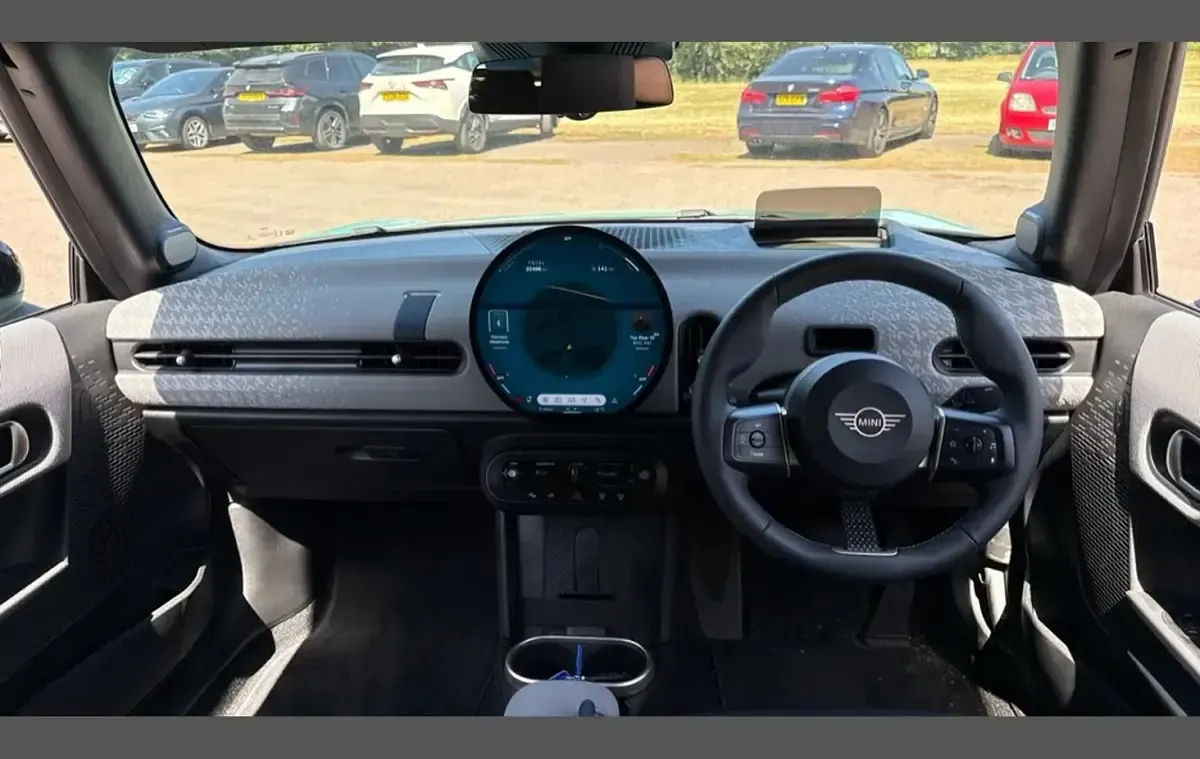 Used Mini Cooper Cabriolet Exclusive 200 HP (147 kW) 2026 Green Cabriolet