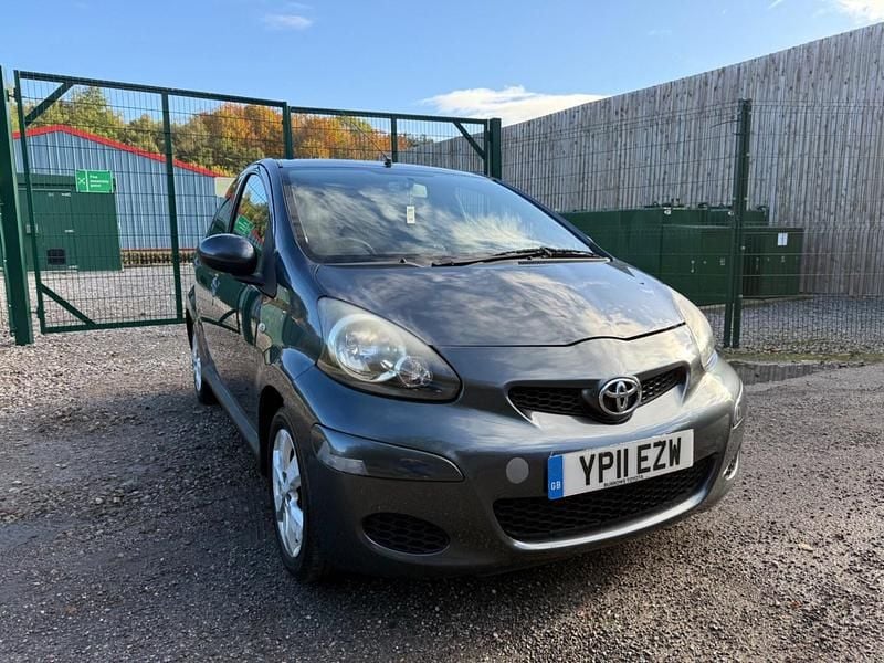 Grey Used 2011 Toyota Aygo Hatchback | £1,350 (Fair price) - Image 1/4