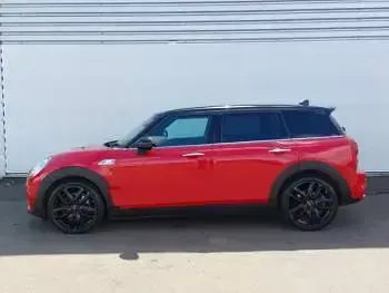 Used Mini Cooper Clubman 192 HP (141 kW) 2016 Red Estate