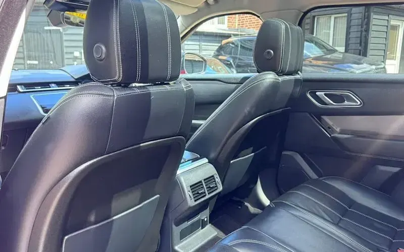 Used Land Rover Range Rover Velar S 241 HP (177 kW) 2018 Red SUV