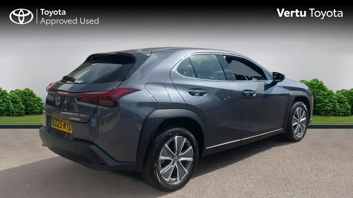 Used Lexus UX 300e 150 kW (204 HP) 2025 Grey SUV