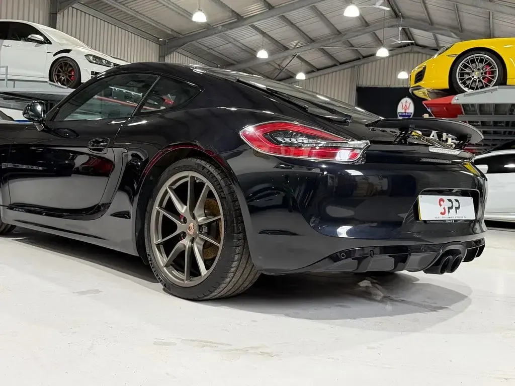 Used Porsche Cayman 340 HP (250 kW) 2015 Black Coupe