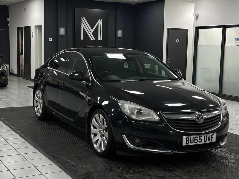 Black Used 2015 Vauxhall Insignia Elite Hatchback | £3,500 (Fair price) - Image 1/4